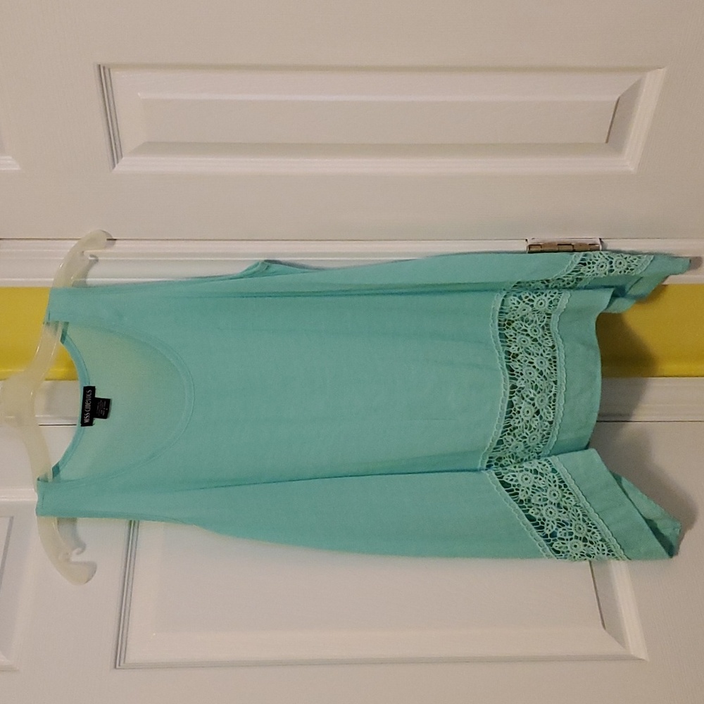 Mint green tank top with pretty detailing